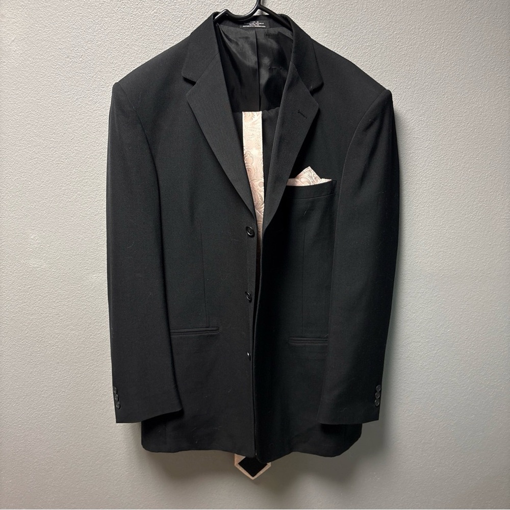 Men's Black Classic Single-Breasted Suit Jacket